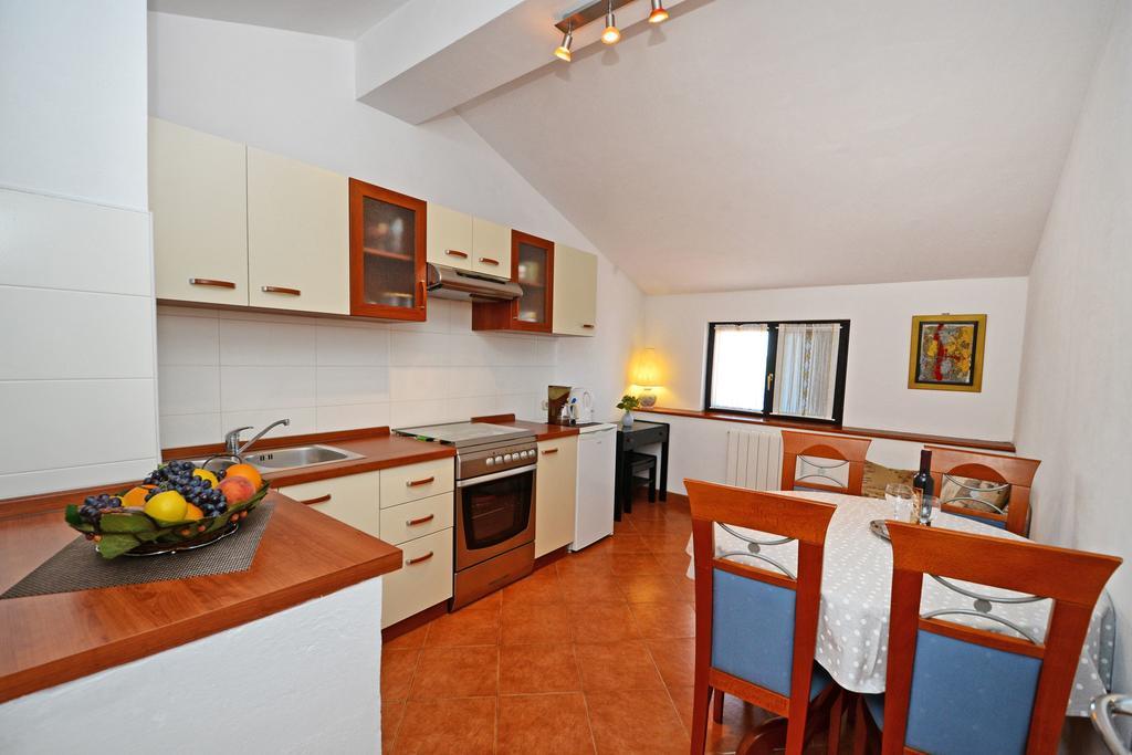 Apartment Lili Пореч Экстерьер фото