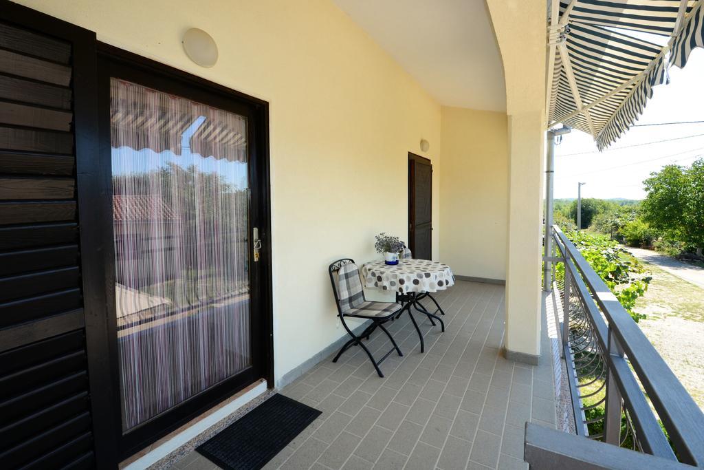 Apartment Lili Пореч Экстерьер фото